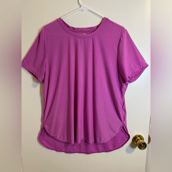 Lightweight Women's Pink Athletic Top - Picture 1 of 5